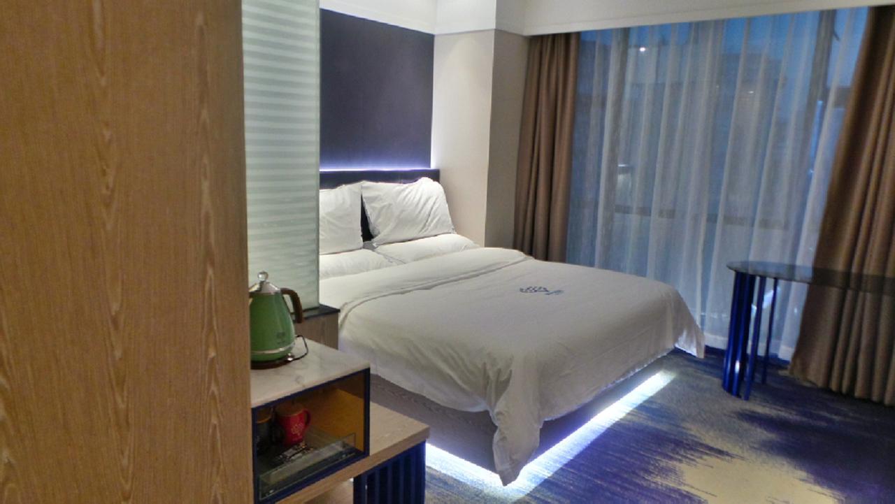 Lifu Hotel Wankel Jiang Tai Road Metro Station Branch กวางโจว ภายนอก รูปภาพ